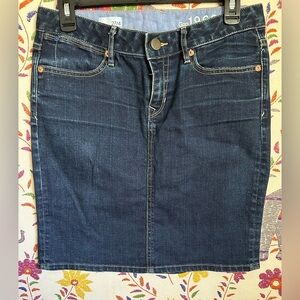 Gap 1969 denim pencil skirt size 27/4 classic dark rinse blue